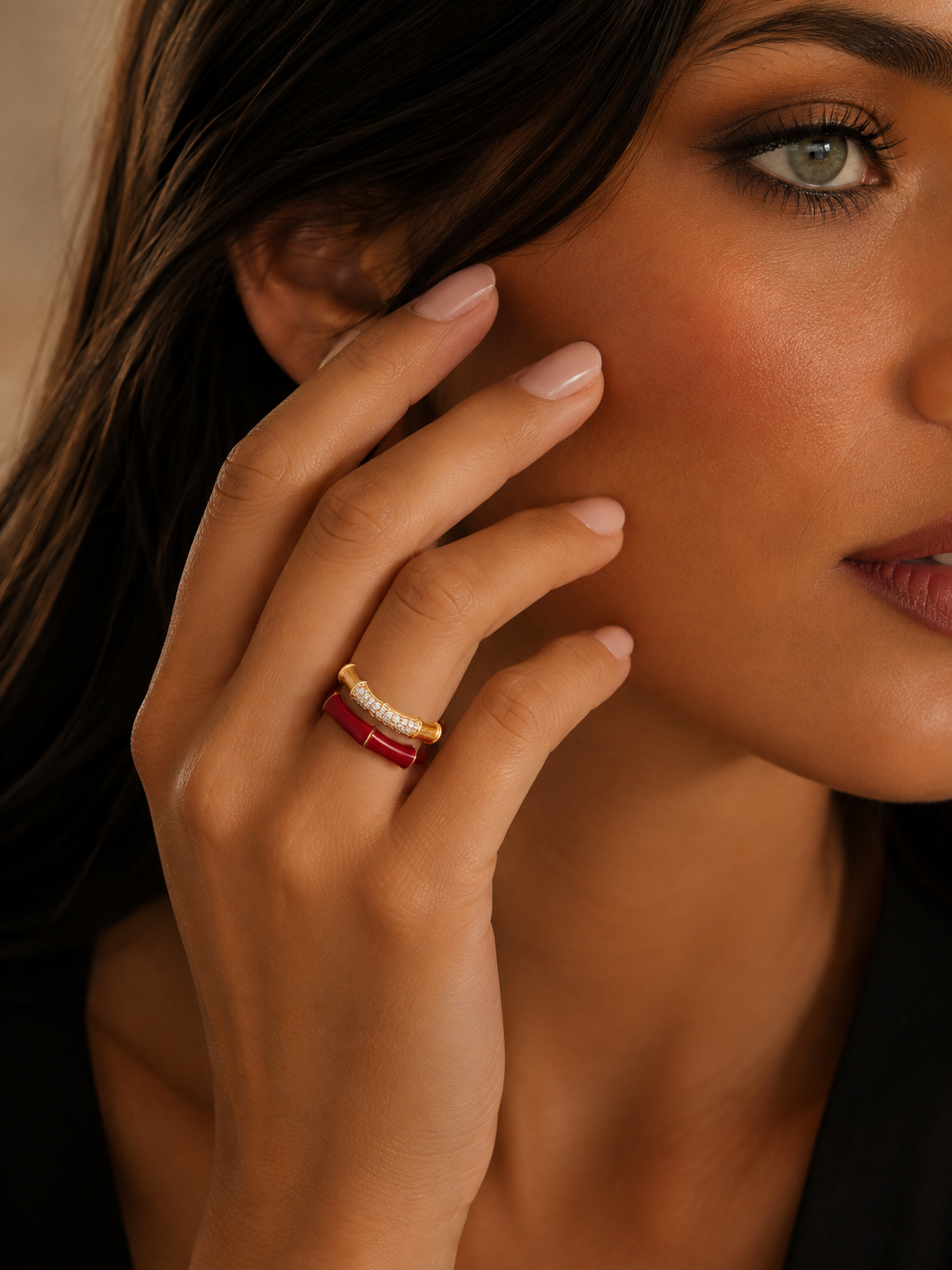 Red Round Elegant Vintage Zircon Ring