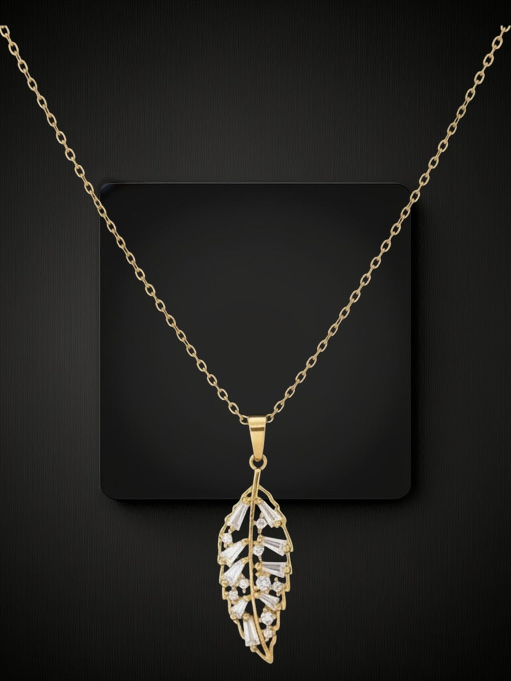 Waterproof Leaf Pendant Necklace In