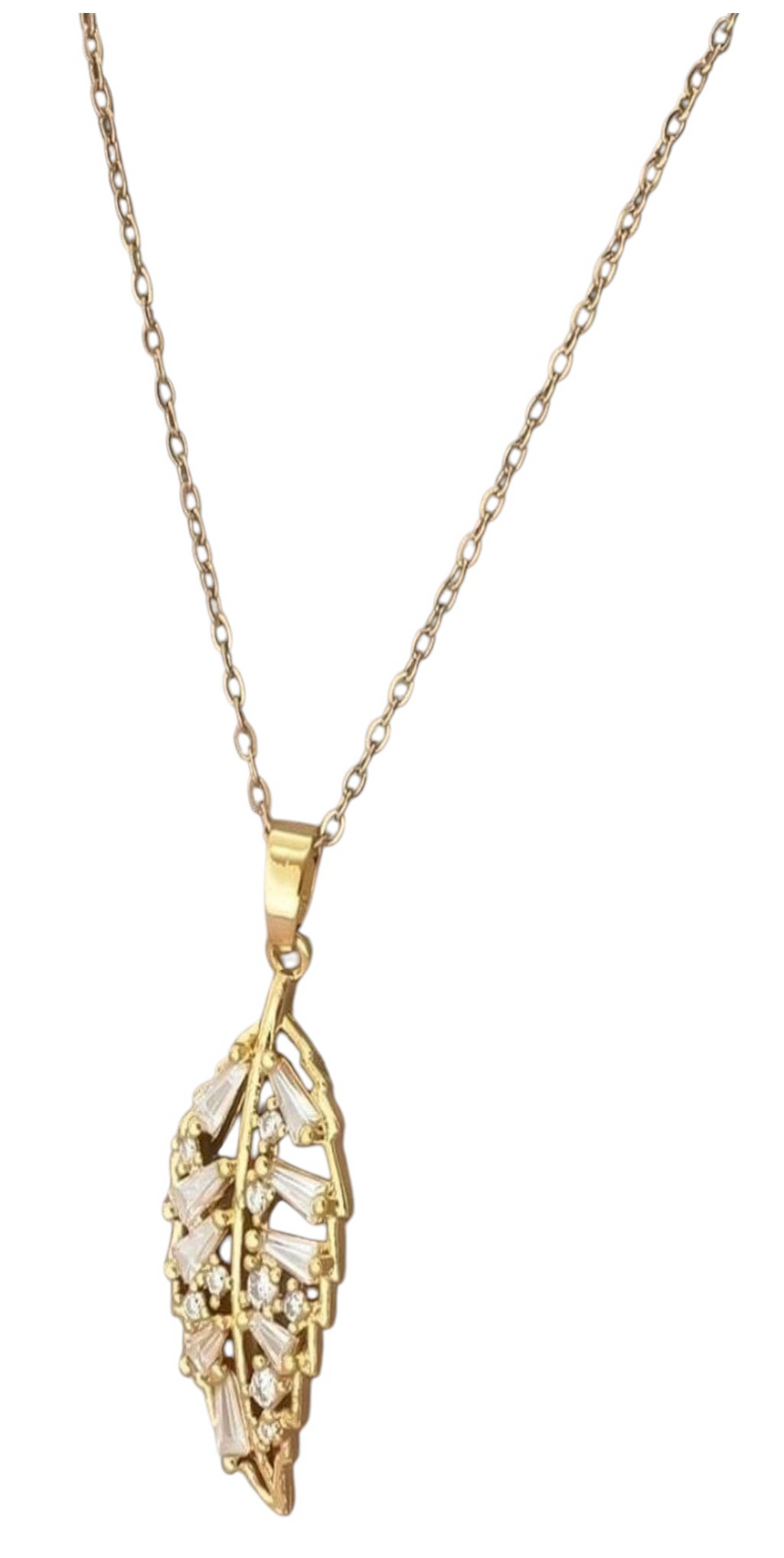 Waterproof Leaf Pendant Necklace In