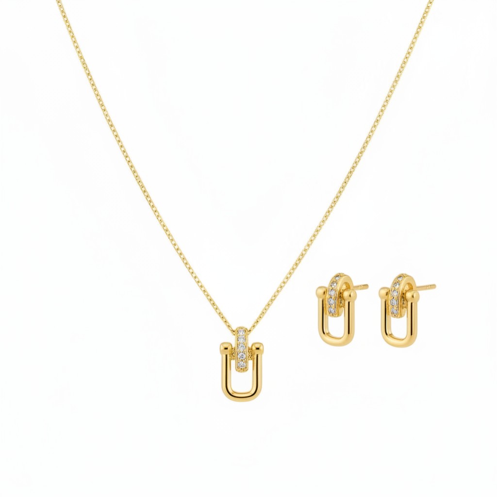 Pavé Link Pendant Necklace | 18k Gold Plated